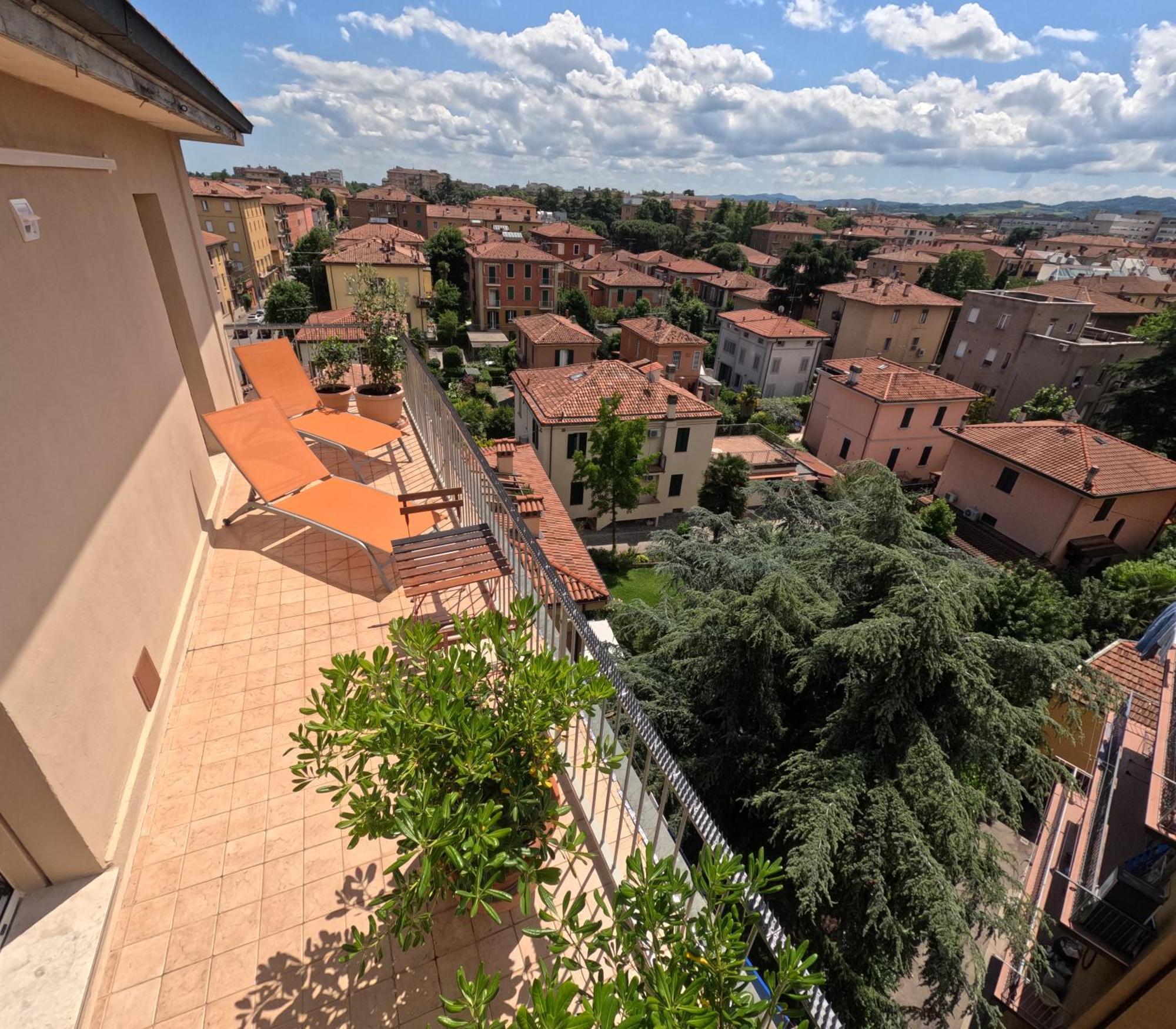 Bellavista Panoramic Terrace Appartamento Con Terrazza Zona Sant Orsola Bologne Extérieur photo